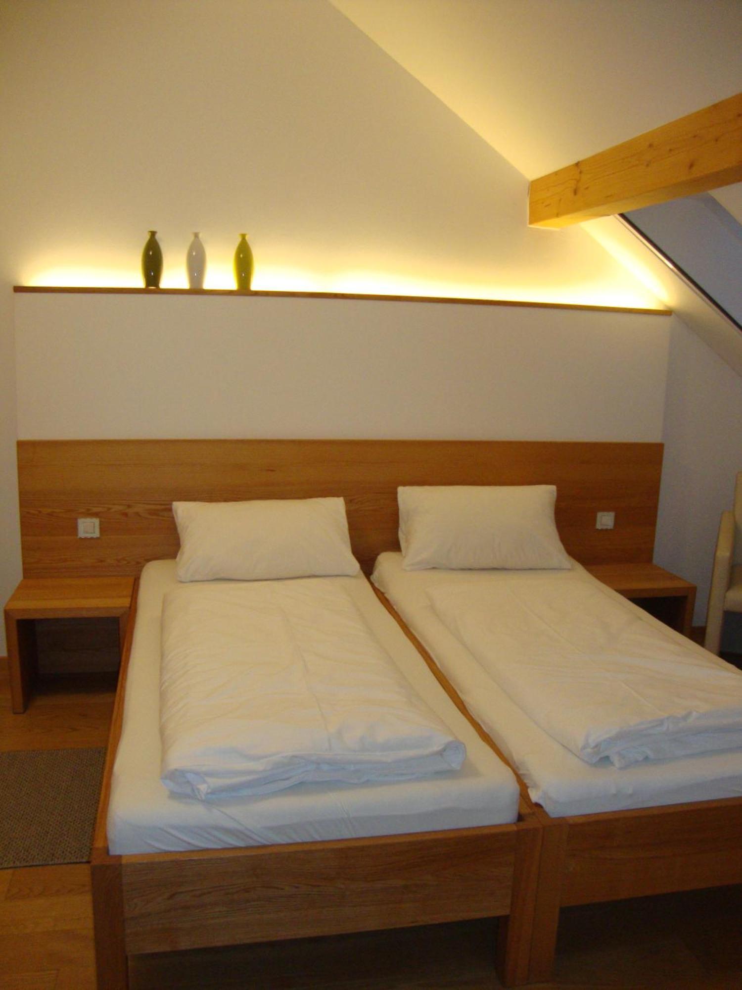 Hotel Ölerhof Haag am Hausruck Zimmer foto
